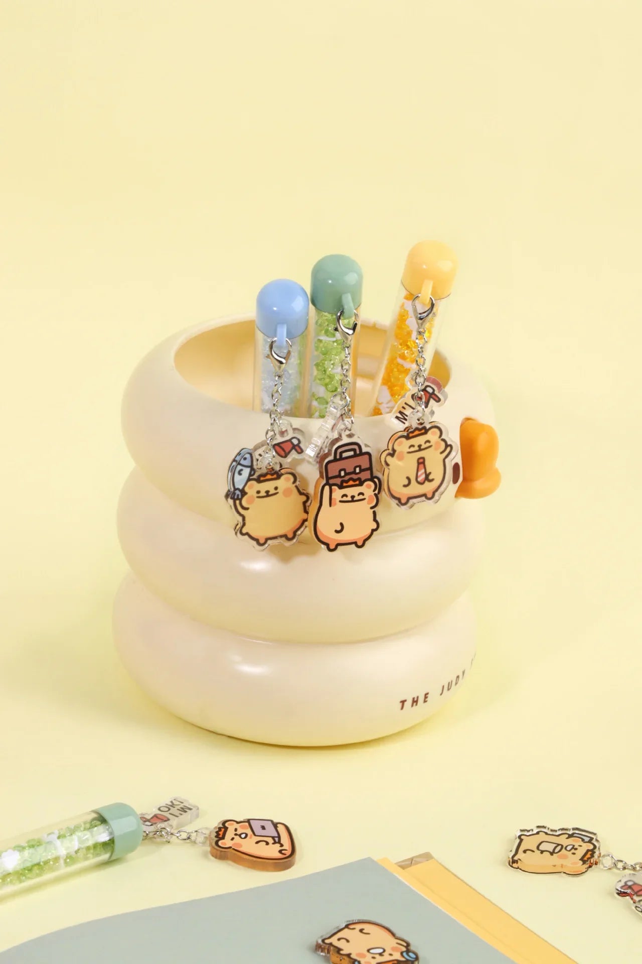 BEARIS BUG BEAR BROKEN DIAMOND PENDANT GEL PEN